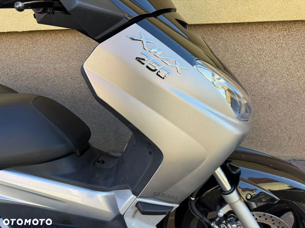 Yamaha X-max - 21
