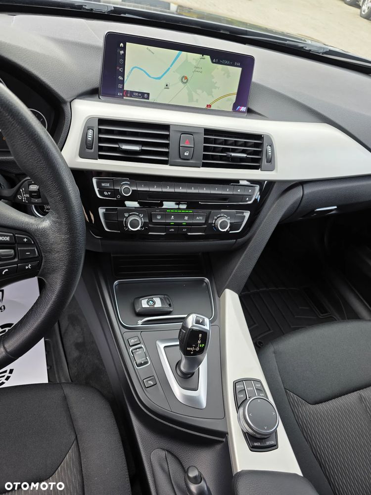 BMW Seria 3 - 16