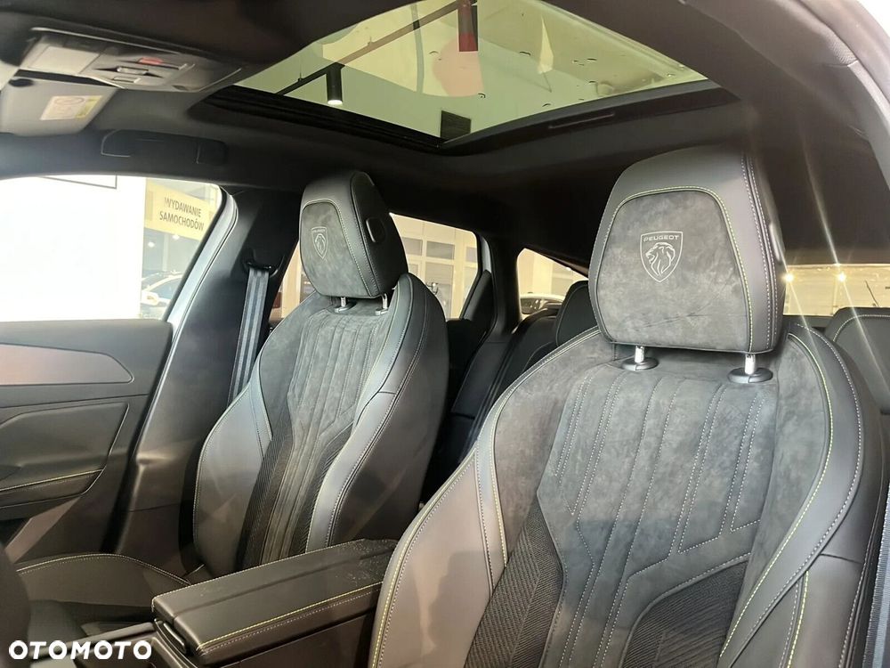 Peugeot 308 1.2 mHEV GT Exclusive S&S e-DCS6 - 9