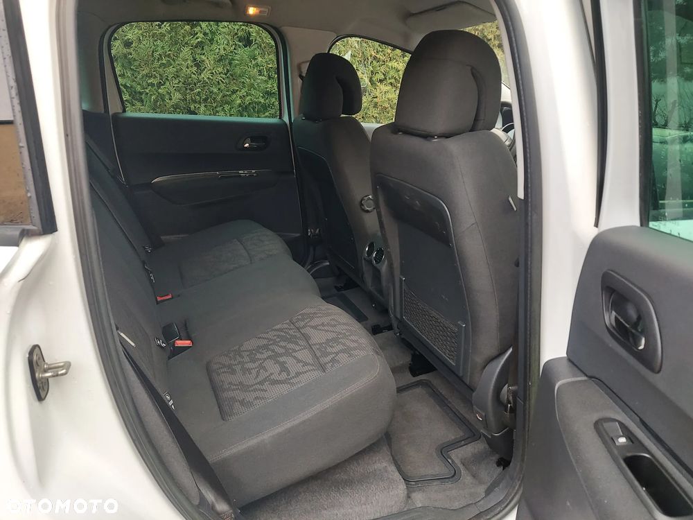 Peugeot 3008 Hybrid4 - 11