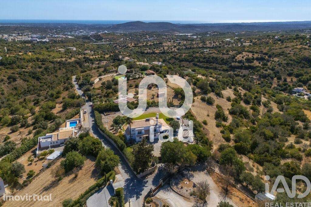 Casa / Villa T4 em Loulé (São Sebastião) de 300,00 m2 - Grande imagem: 2/29