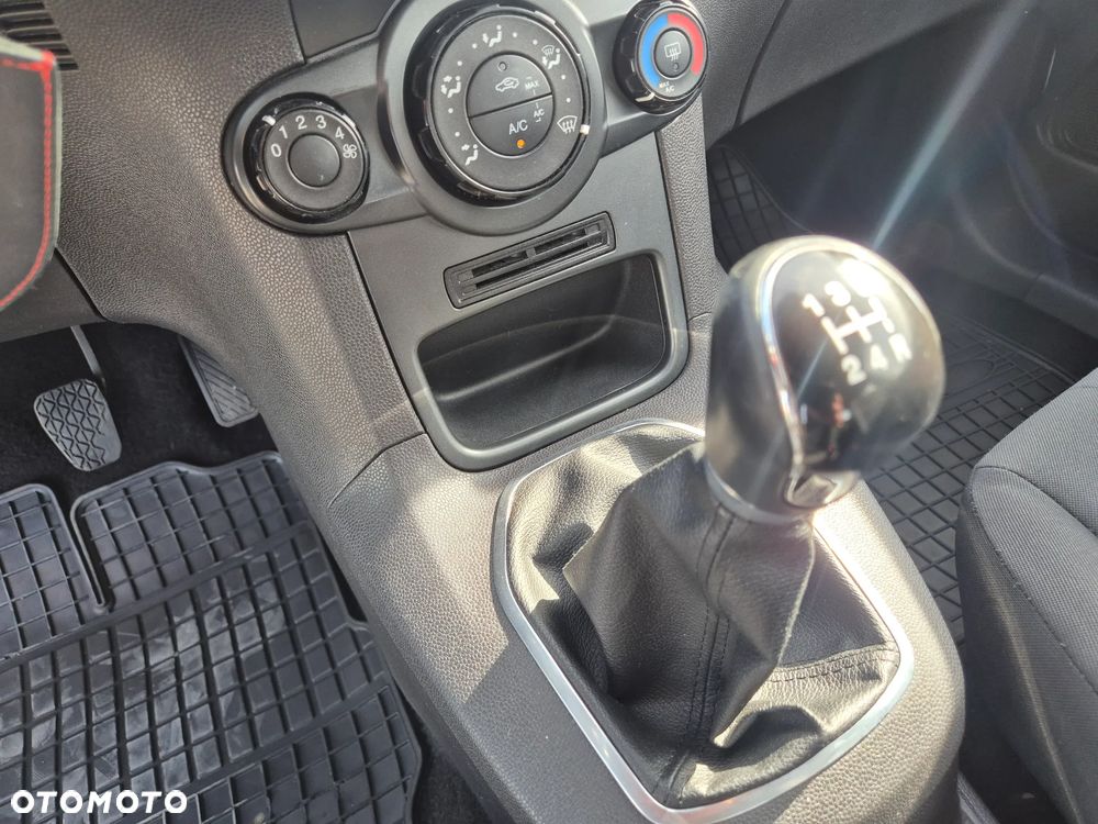Ford Fiesta 1.25 Titanium - 14