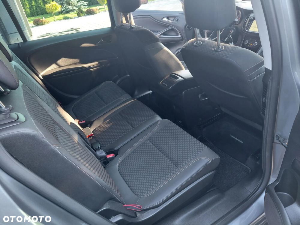 Opel Zafira 1.4 T Cosmo EcoFLEX S&S EU6 - 18