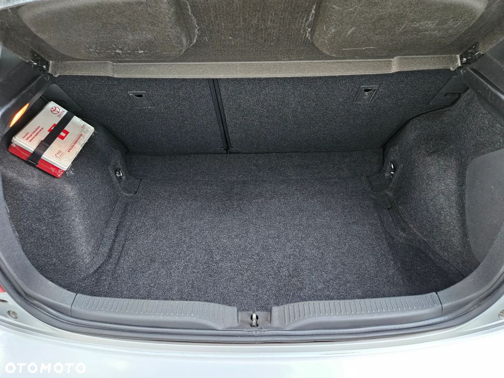 Toyota Auris 1.6 Premium - 30