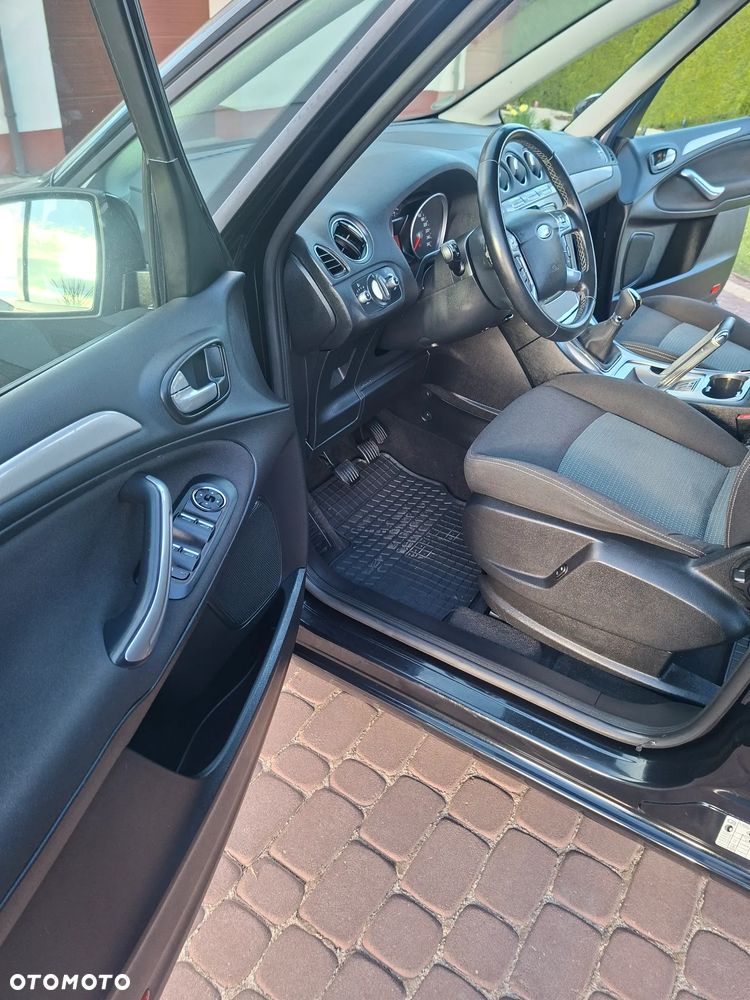 Ford Galaxy 2.0 Trend - 16