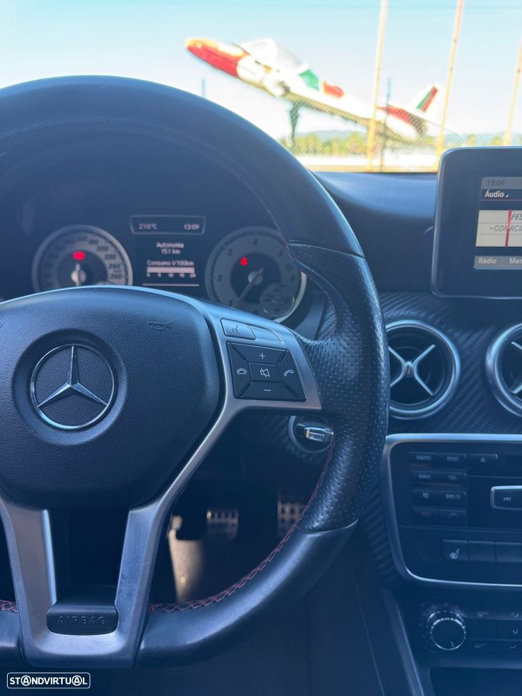 Mercedes-Benz A 200 CDi BE AMG Line - 22