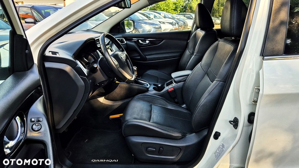 Nissan Qashqai 1.6 DIG-T 360 - 27