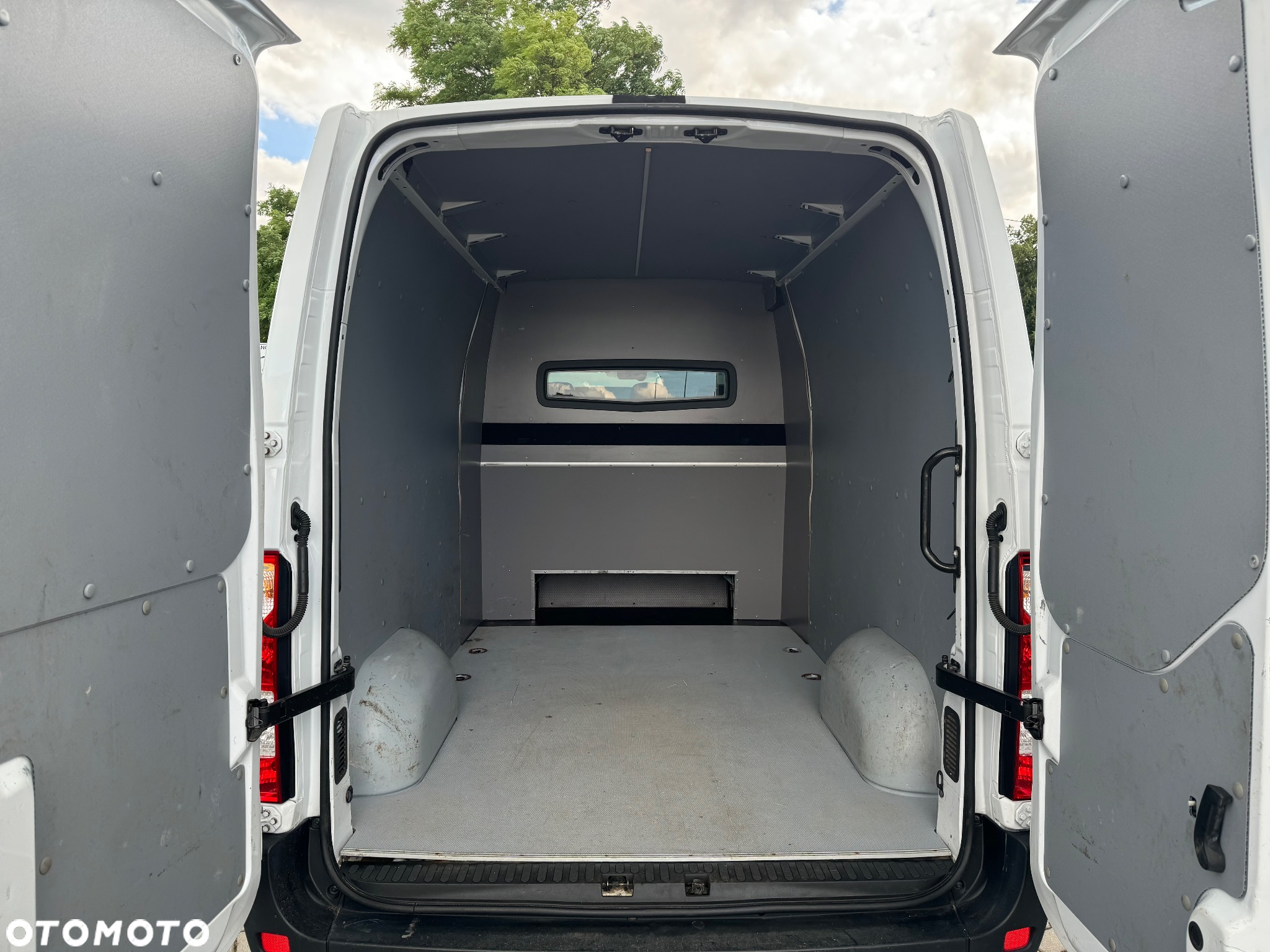 Opel Movano - 16