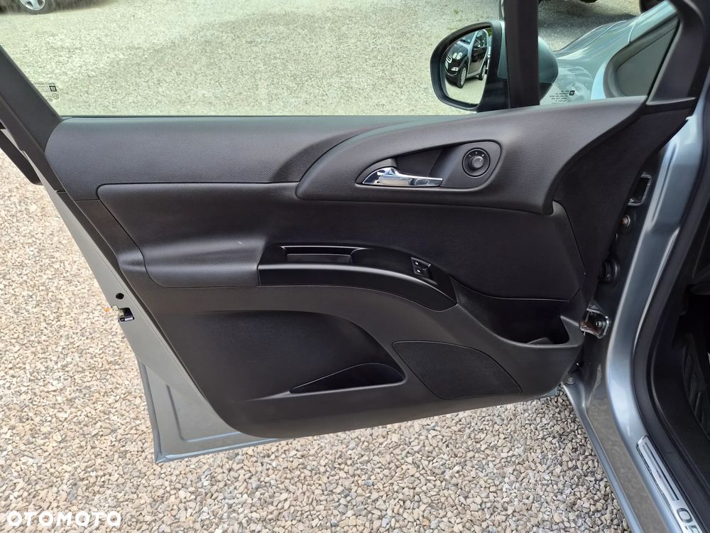 Opel Meriva - 16