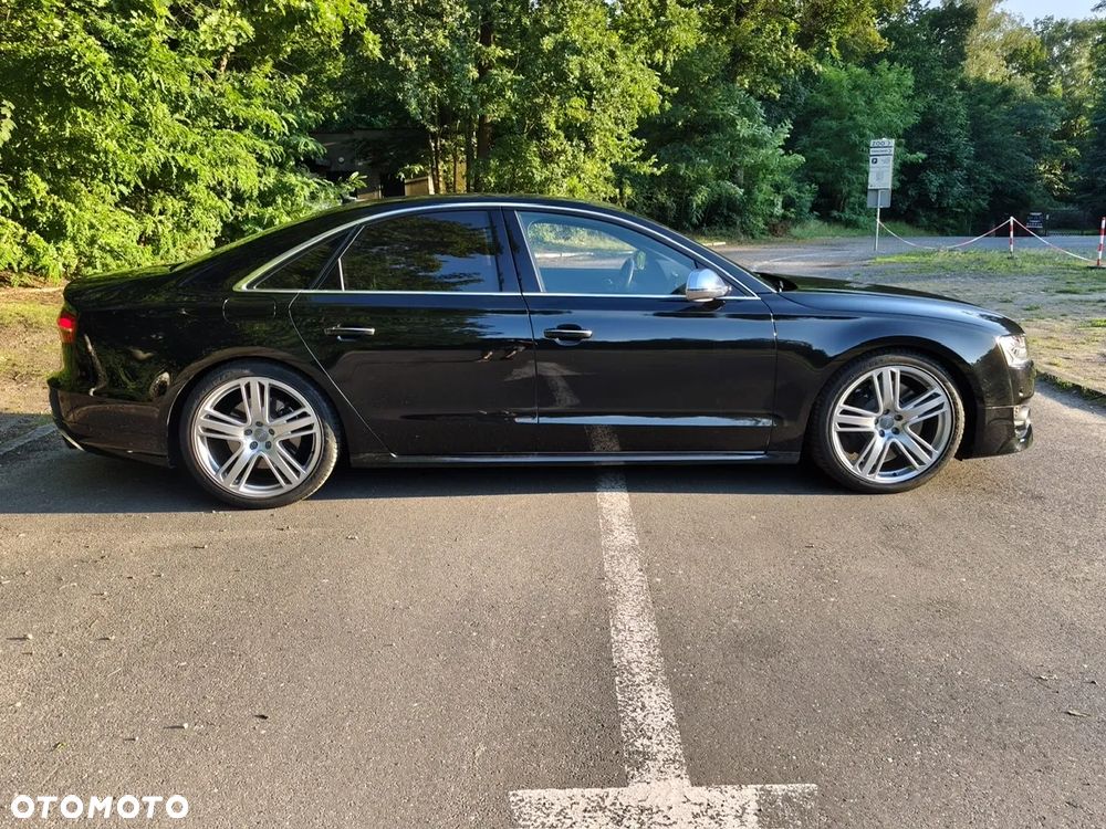 Audi S8 - 15