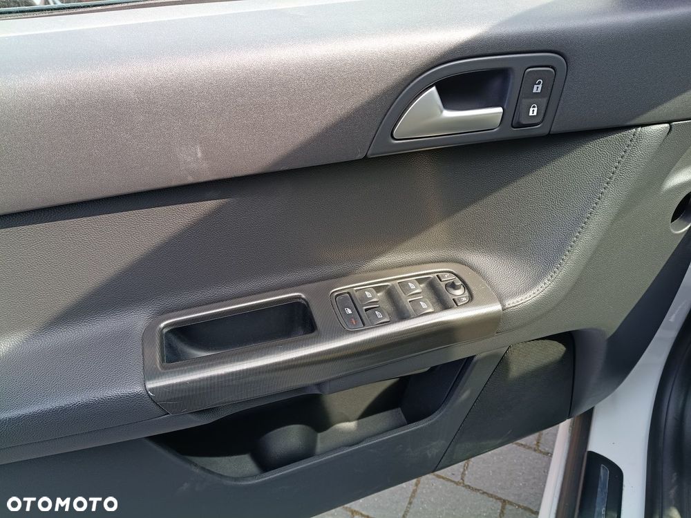 Volvo V50 - 11