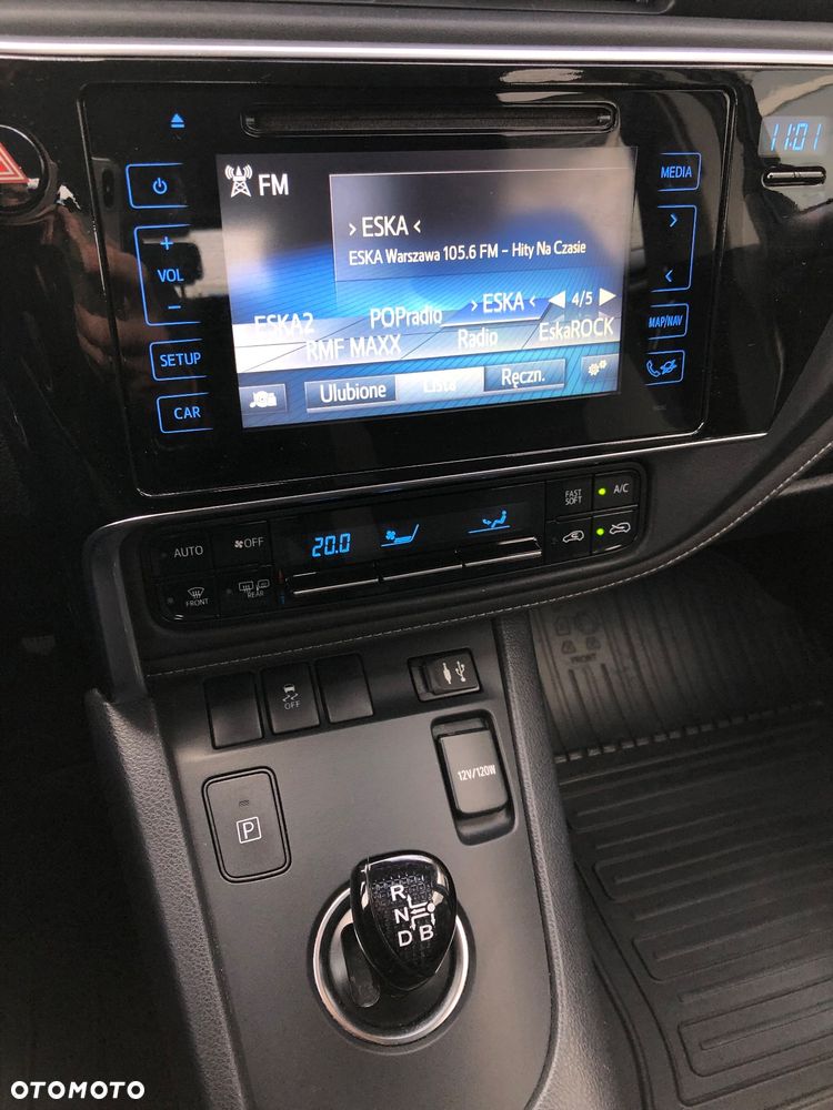 Toyota Auris Hybrid 135 Comfort - 13