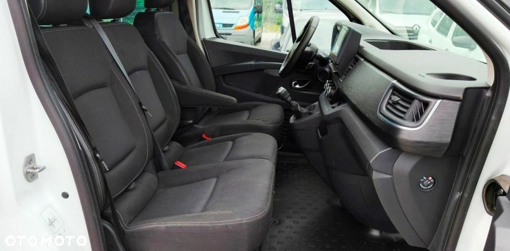 Renault Trafic - 11