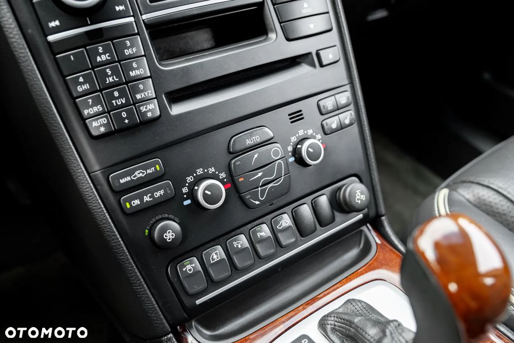 Volvo XC 90 D5 AWD Geartonic Executive - 32