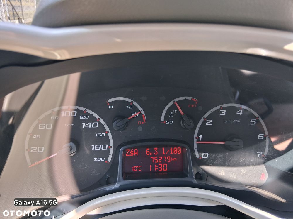 Ford KA 1.2 Titanium (air2) - 11