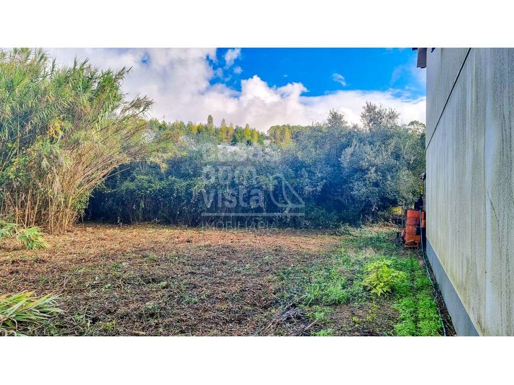 Terreno com Viabilidade de Construção - 641 m² | Lousa, Leiria - Grande imagem: 3/10