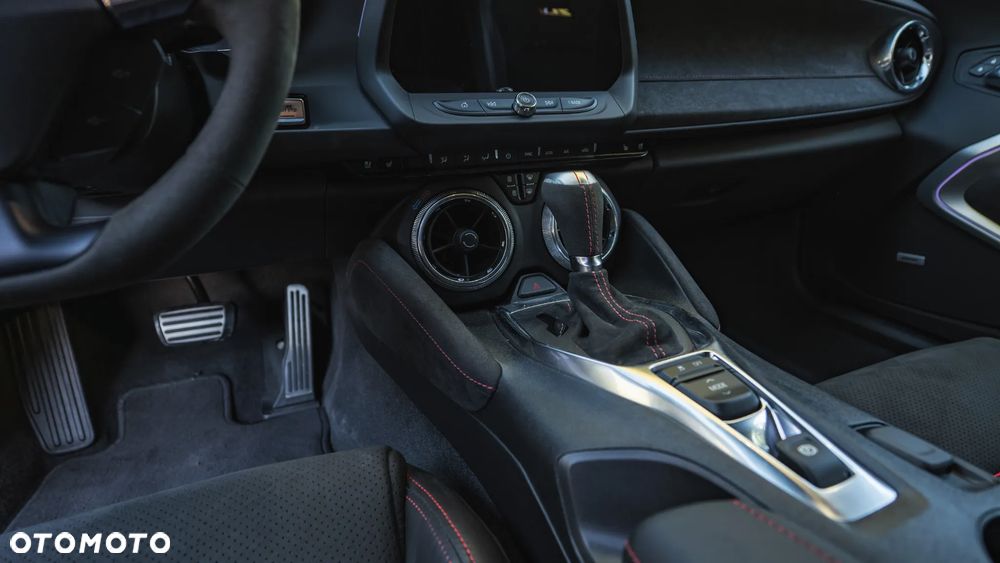 Chevrolet Camaro - 35