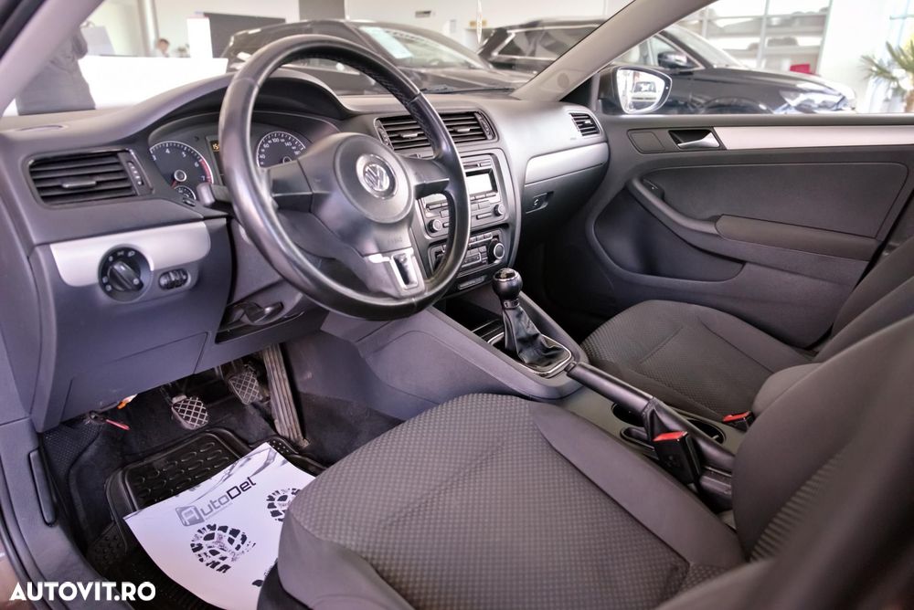 Volkswagen Jetta 1.2 TSI Life - 14