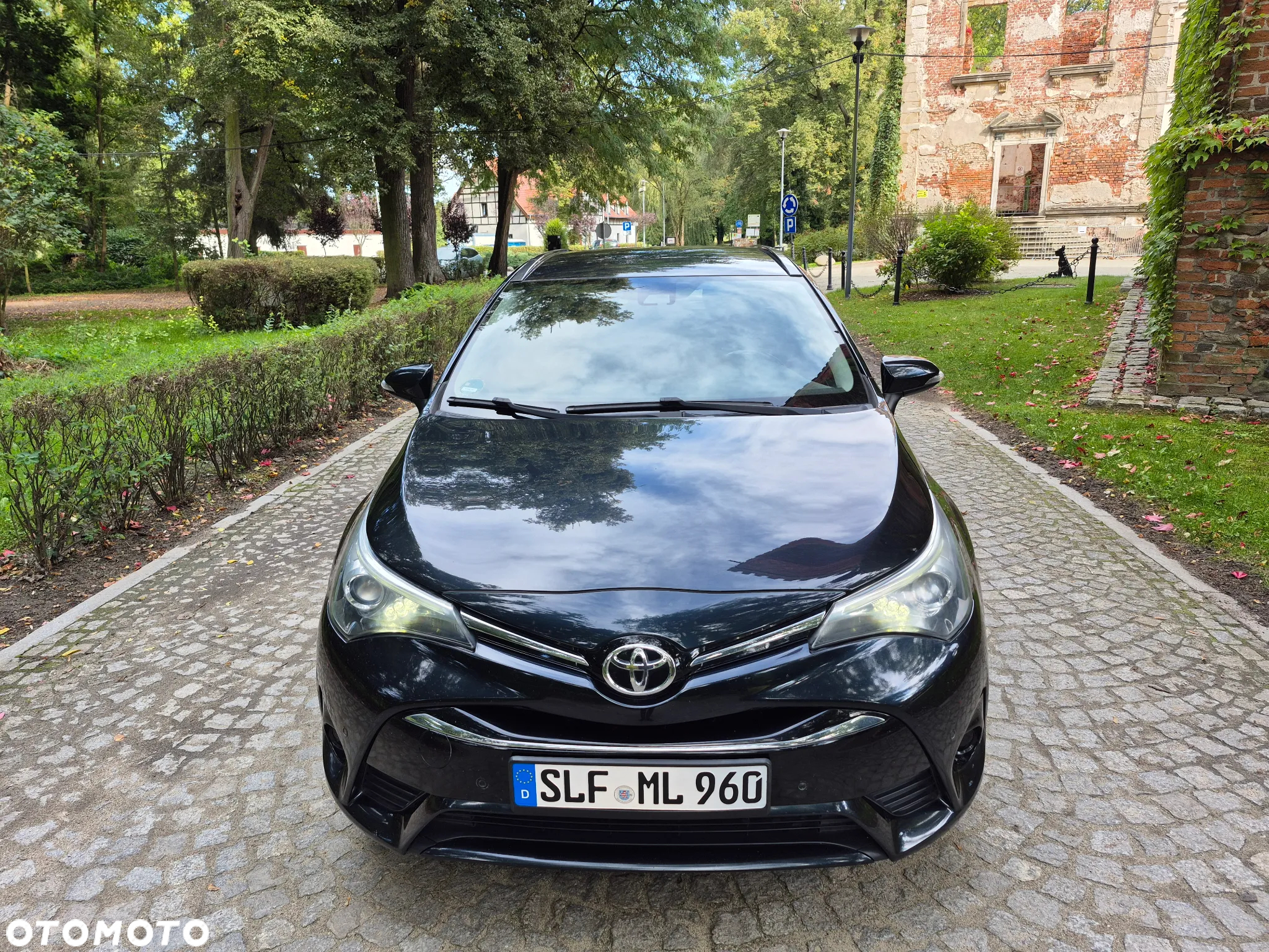 Toyota Avensis Combi 1.8 Comfort - 2