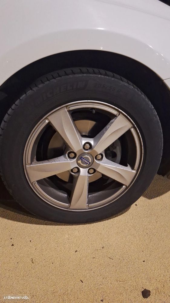 Volvo V40 D2 Momentum - 9