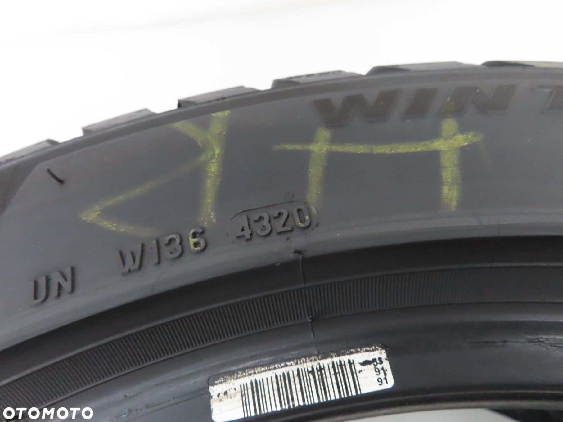 275/40R18 OPONA ZIMOWA Pirelli SottoZero 3 Winter 103V XL MO - 3