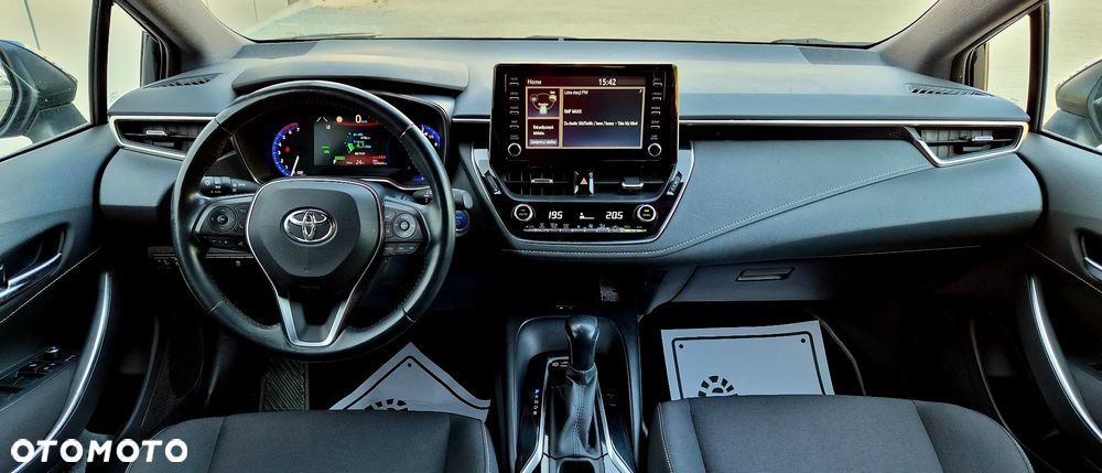 Toyota Corolla 1.8 Hybrid - 22