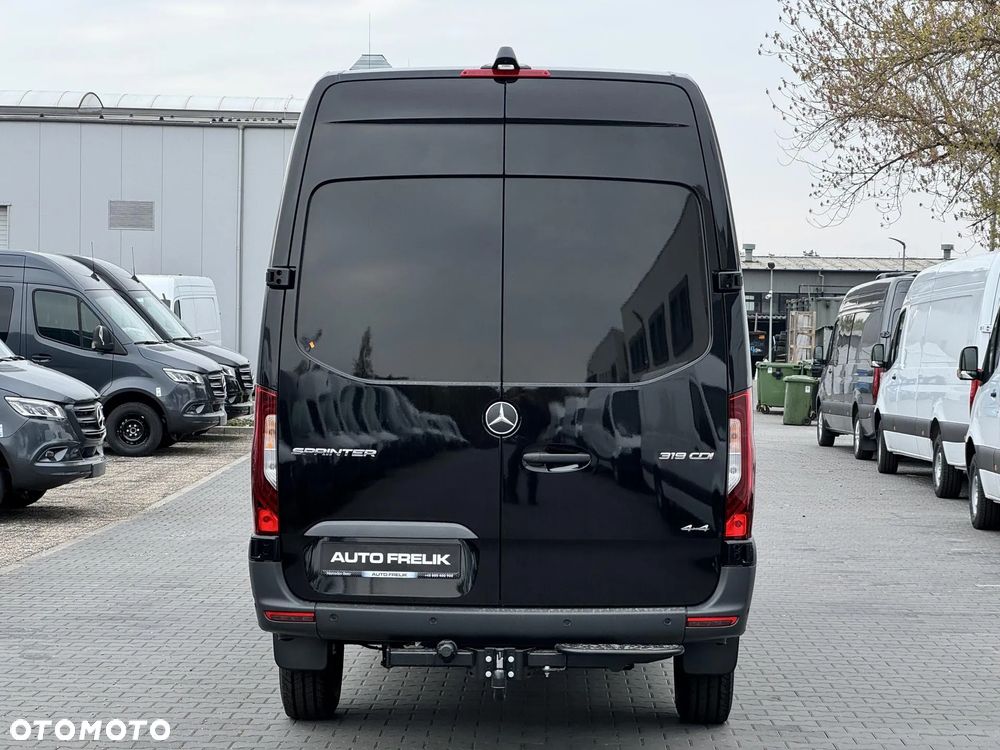 Mercedes-Benz Sprinter - 7