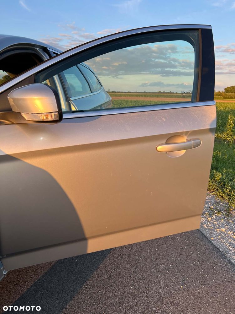 Ford Mondeo - 10