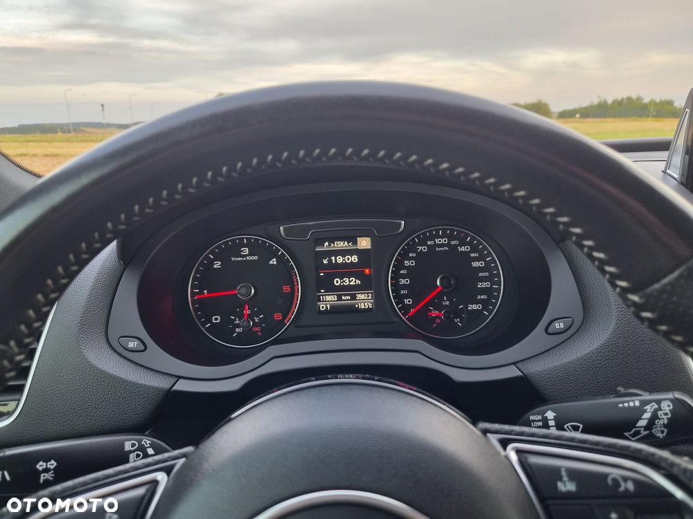 Audi Q3 35 TDI Quattro S tronic S line - 13