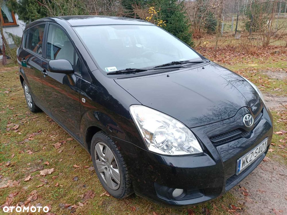 Toyota Corolla Verso - 5