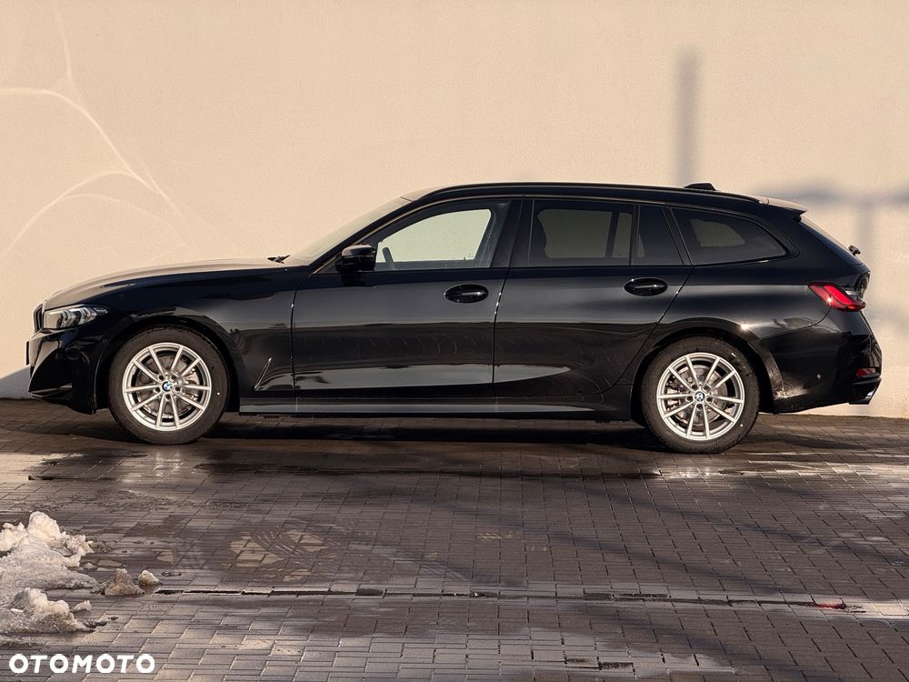 BMW Seria 3 320i sport - 3