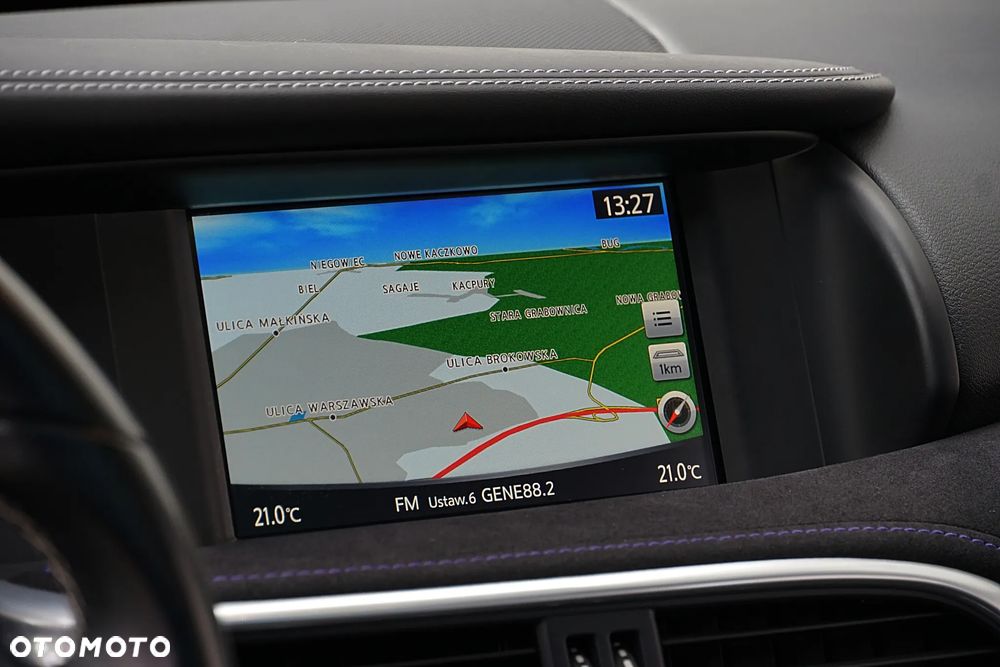 Infiniti Q30 2.0t DCT AWD Sport City Black - 28
