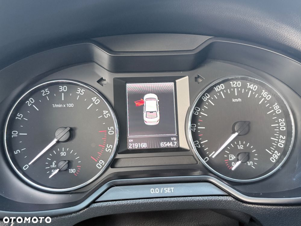 Skoda Octavia 2.0 TDI Ambition DSG - 17
