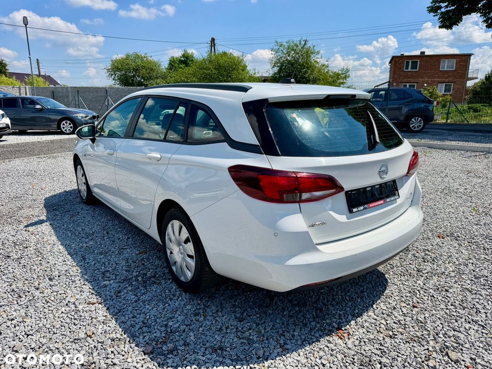 Opel Astra - 4