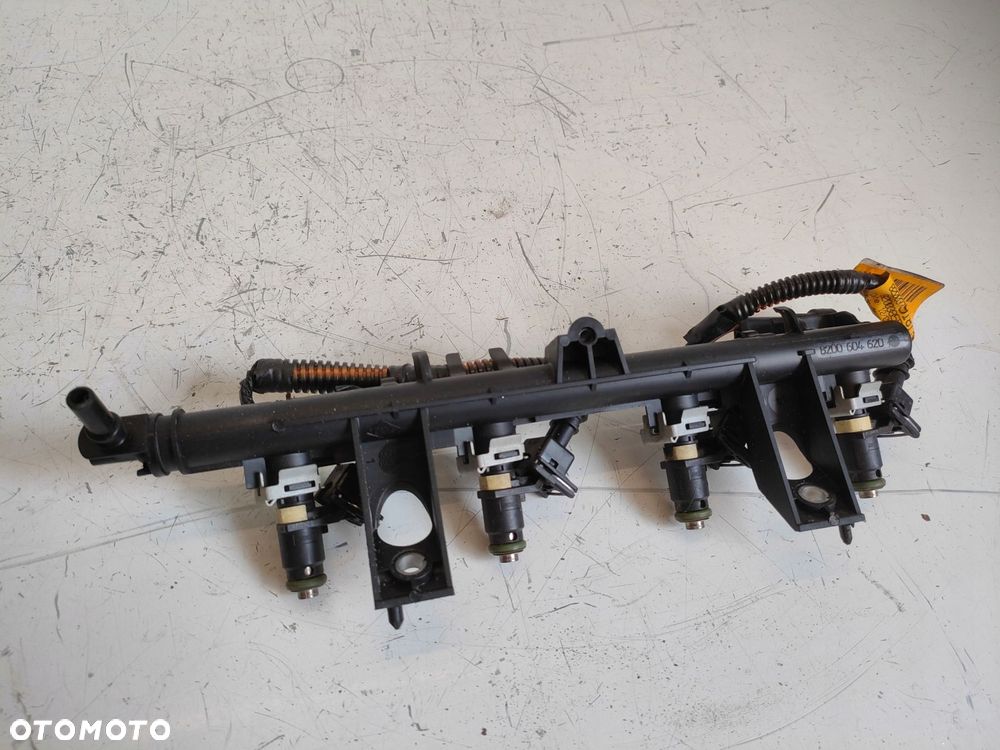 RENAULT CLIO III 1.2 LISTWA WTRYSKOWA WTRYSKIWACZ - 4