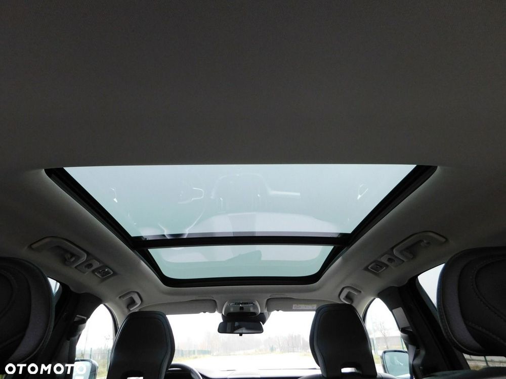 Volvo XC 60 D4 Momentum Pro - 9