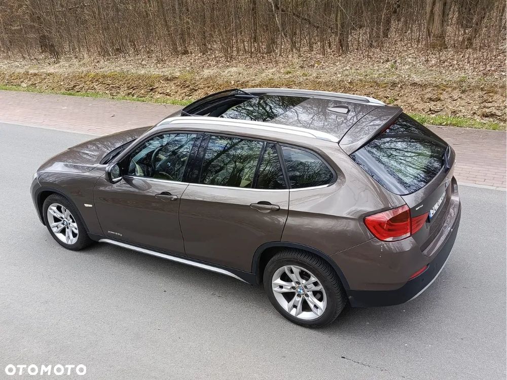 BMW X1 xDrive20d - 8