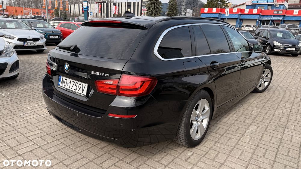 BMW Seria 5 520d Modern Line - 4