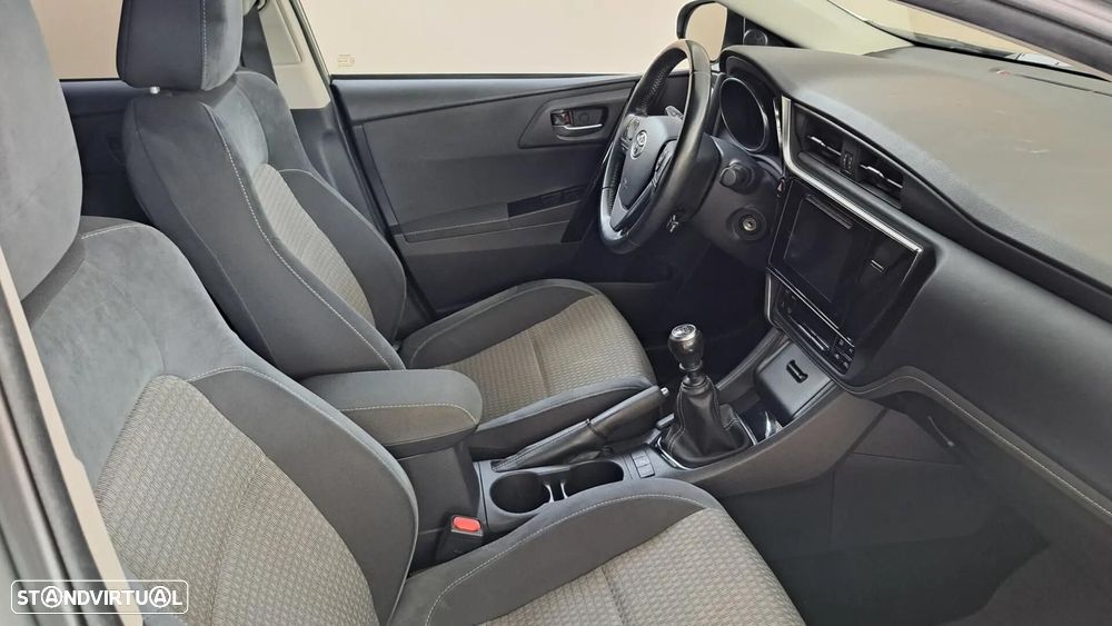 Toyota Auris 1.2T Exclusive - 13