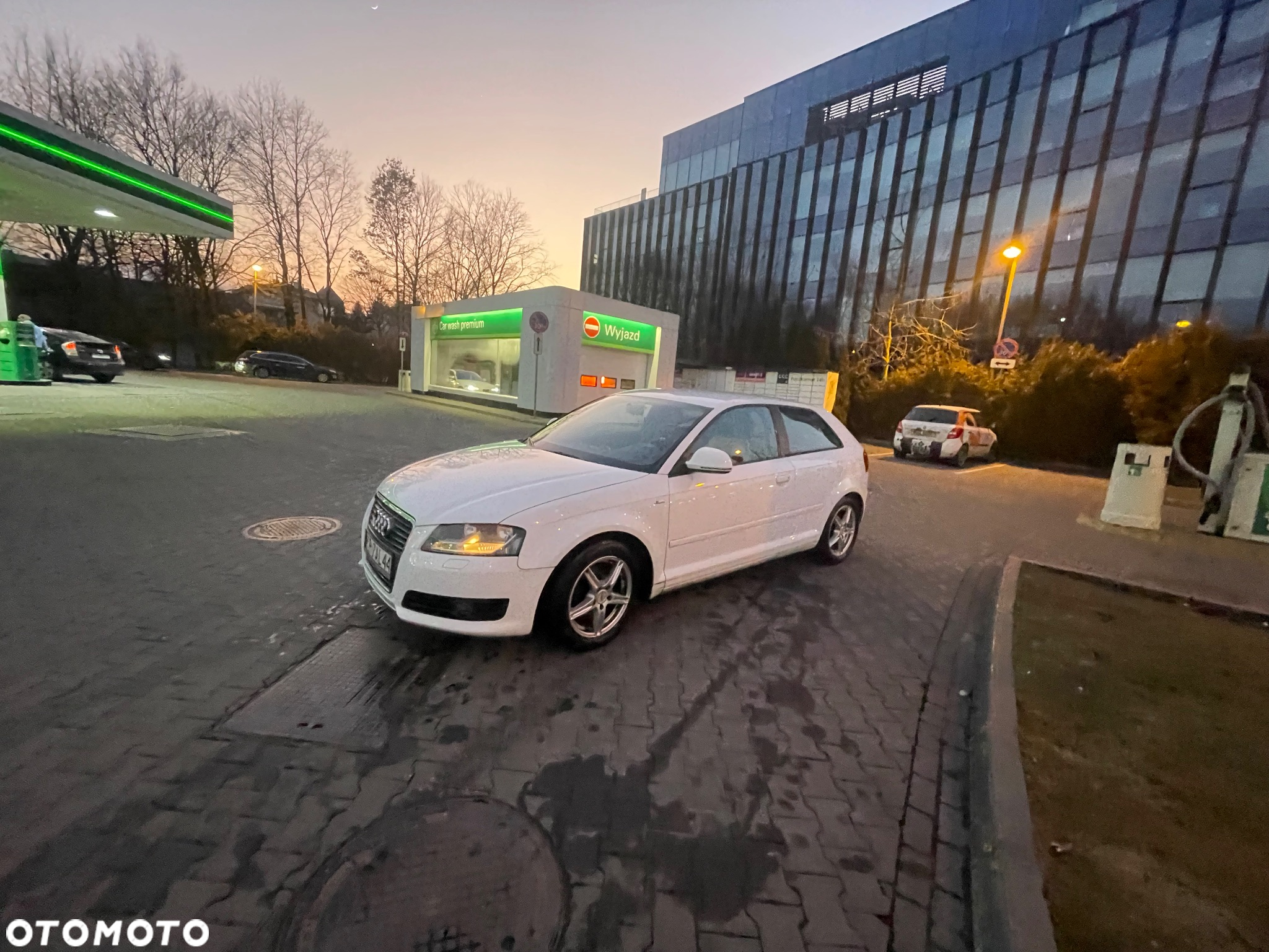 Audi A3 1.4 TFSI S line Sportpaket - 4