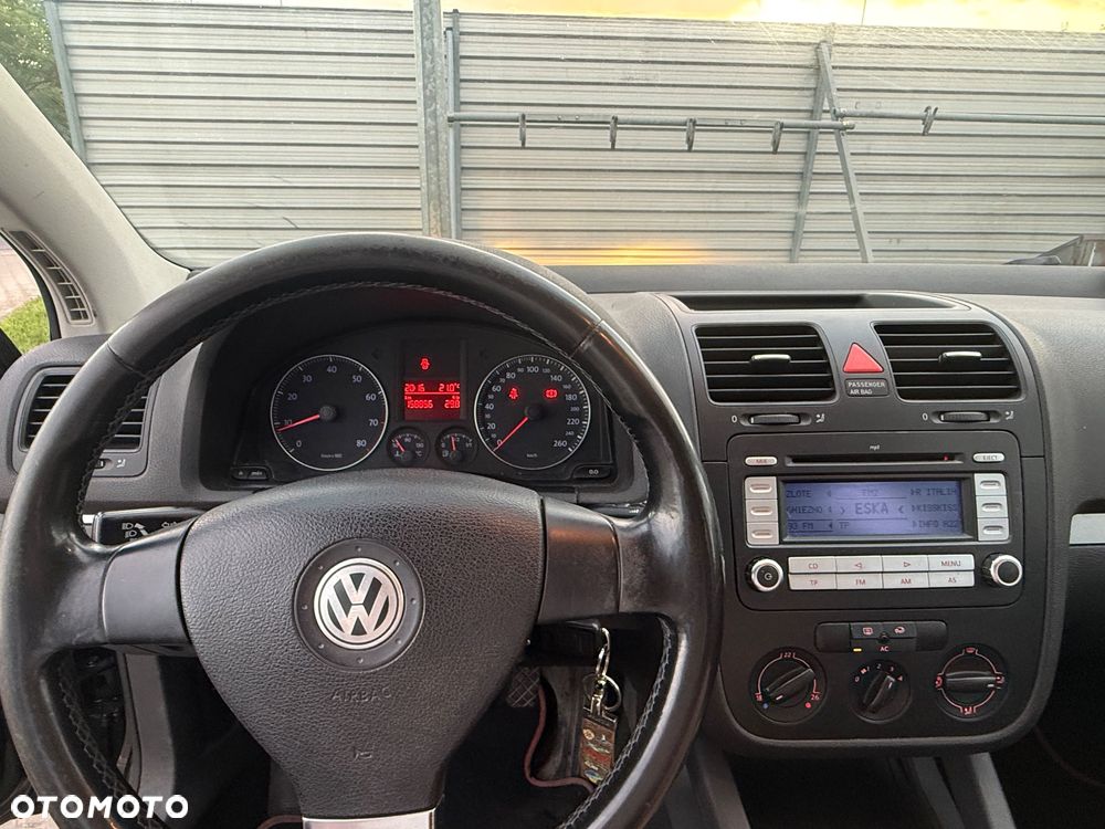 Volkswagen Golf 1.6 Edition - 16
