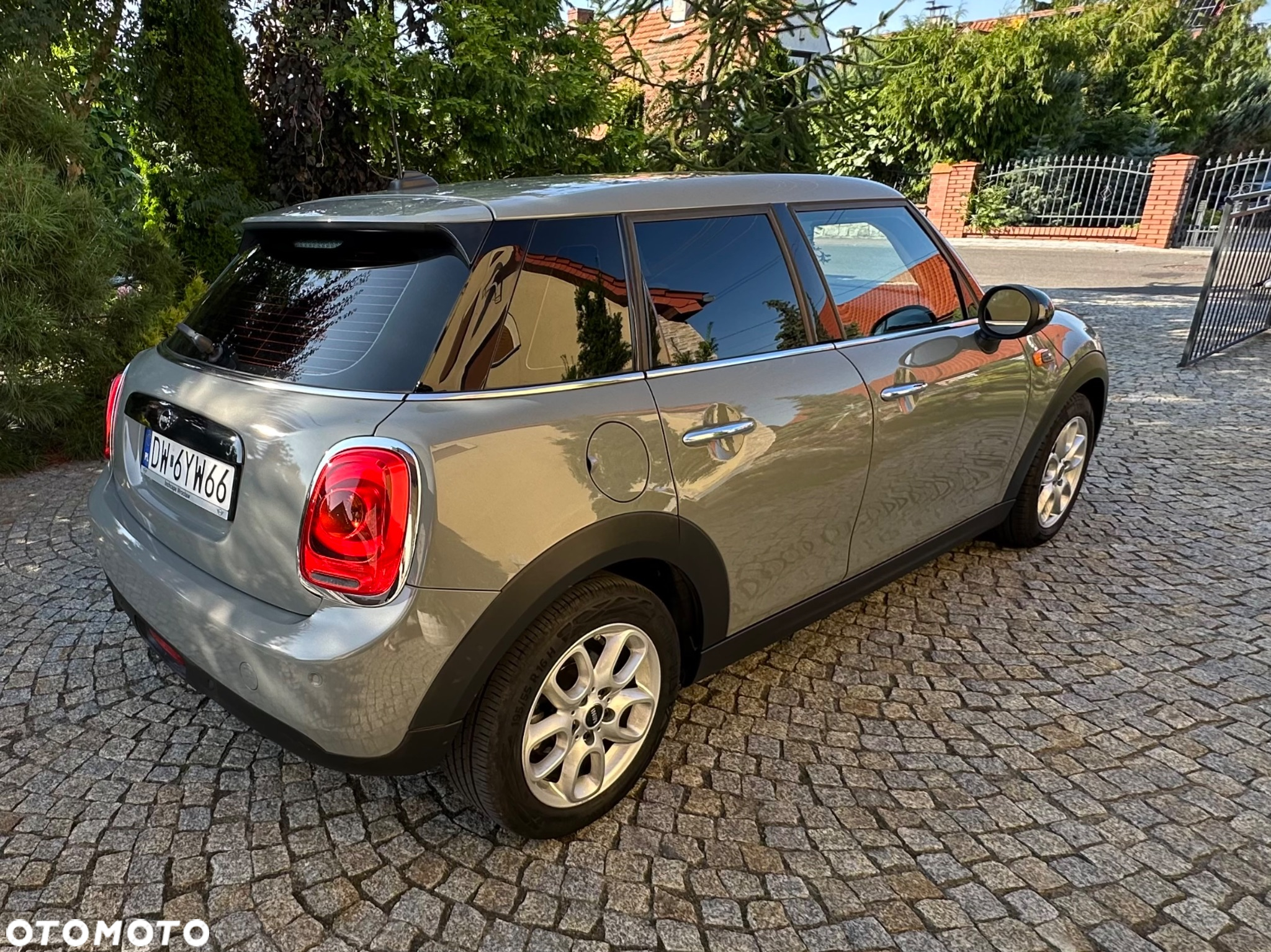 MINI Cooper Standard - 15