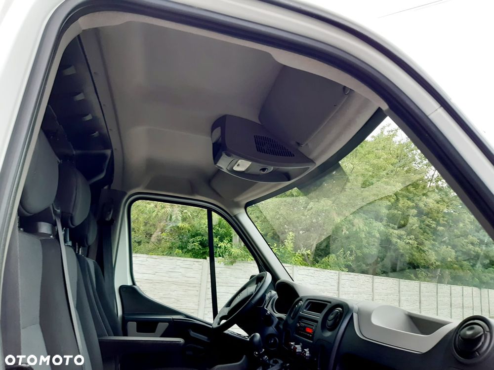 Renault Master - 25