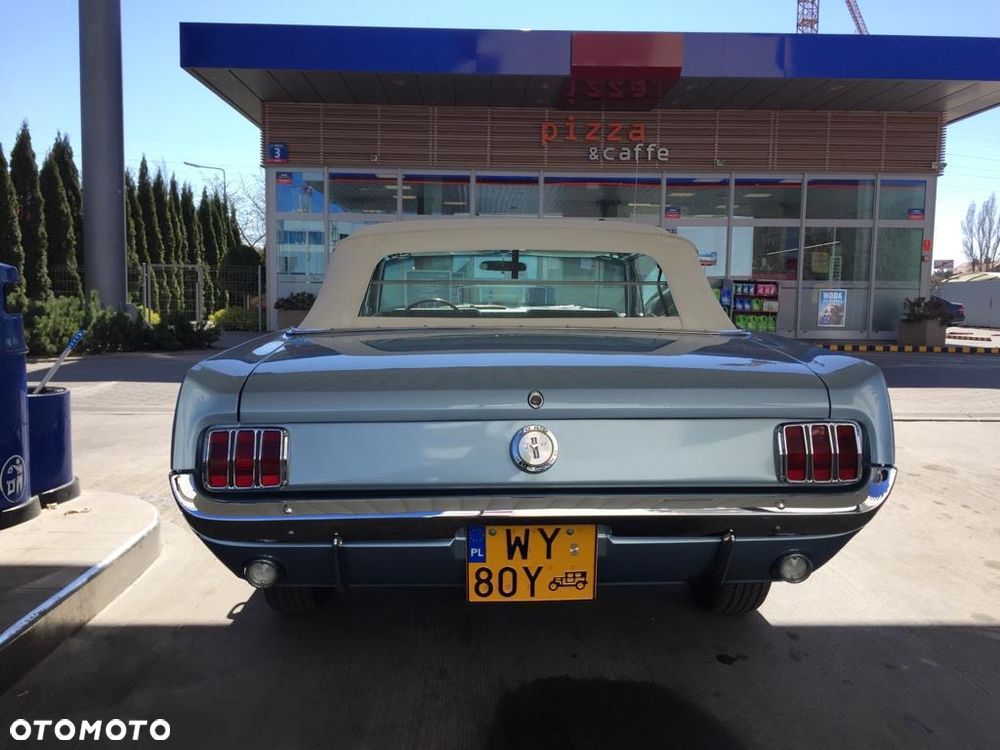 Ford Mustang - 6