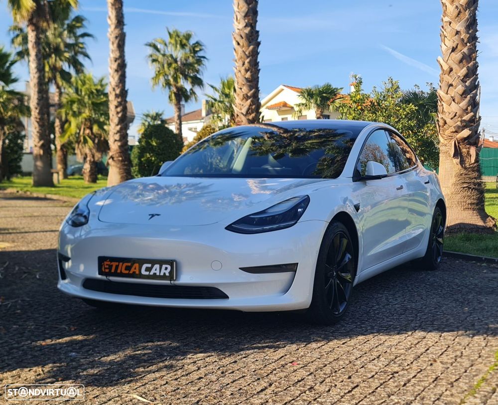 Tesla Model 3 Long-Range Dual Motor AWD - 4