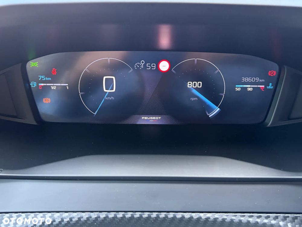Peugeot 2008 PureTech 100 Allure S&S BVM6 - 13