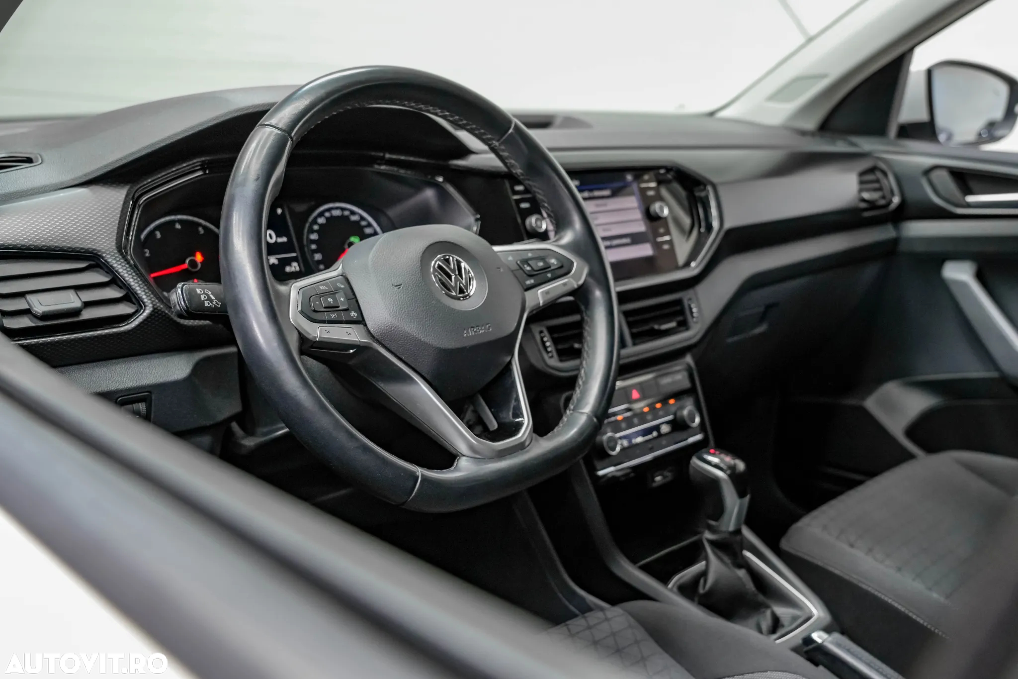 Volkswagen T-Cross 1.0 TSI OPF DSG Life - 9