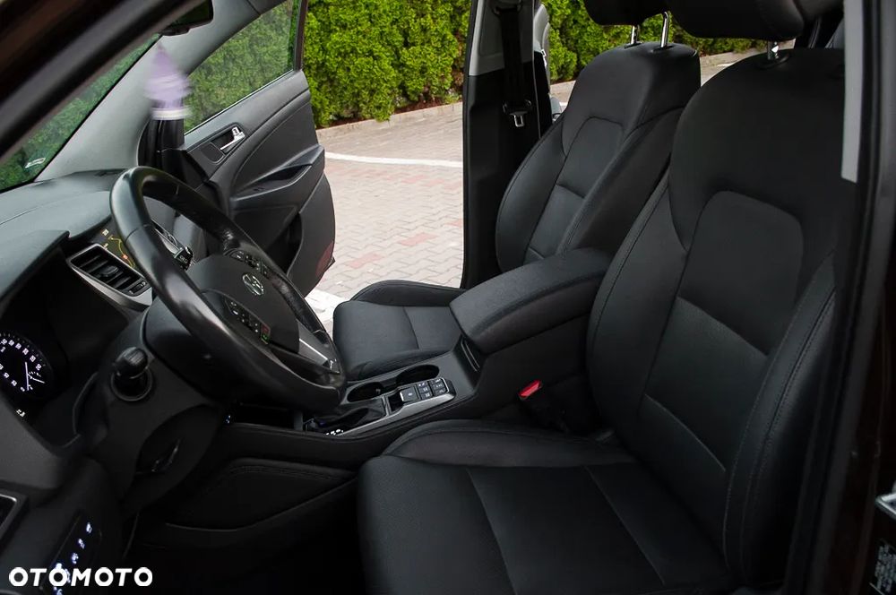 Hyundai Tucson 2.0 CRDI 4WD Automatik Premium - 22