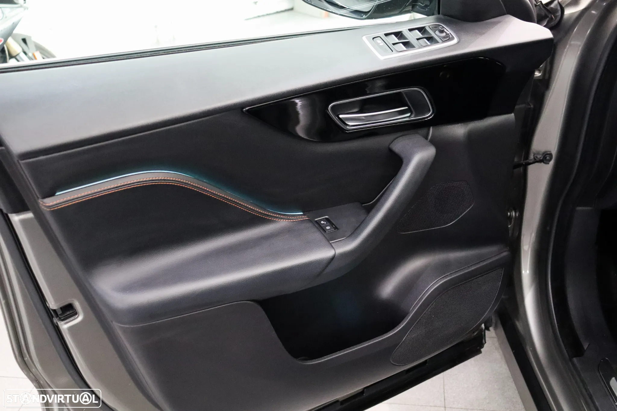 Jaguar F-Pace 2.0 i4D Prestige Aut. - 16
