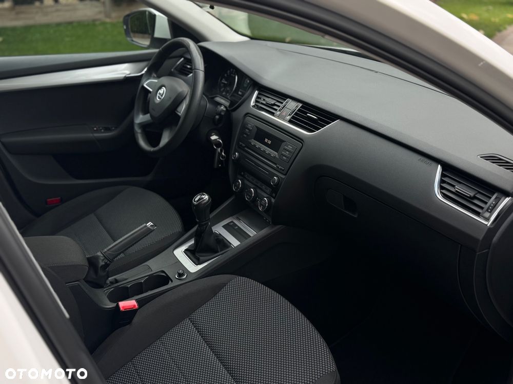 Skoda Octavia 1.6 TDI Ambiente - 13